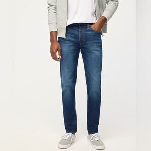 88- nwot az851 j crew Straight-fit jean in signature flex 33/32